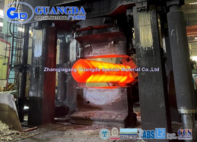 Forja pesada laminada en caliente del eje del diámetro grande, rodillo metalúrgico 2 de la forja de la maquinaria